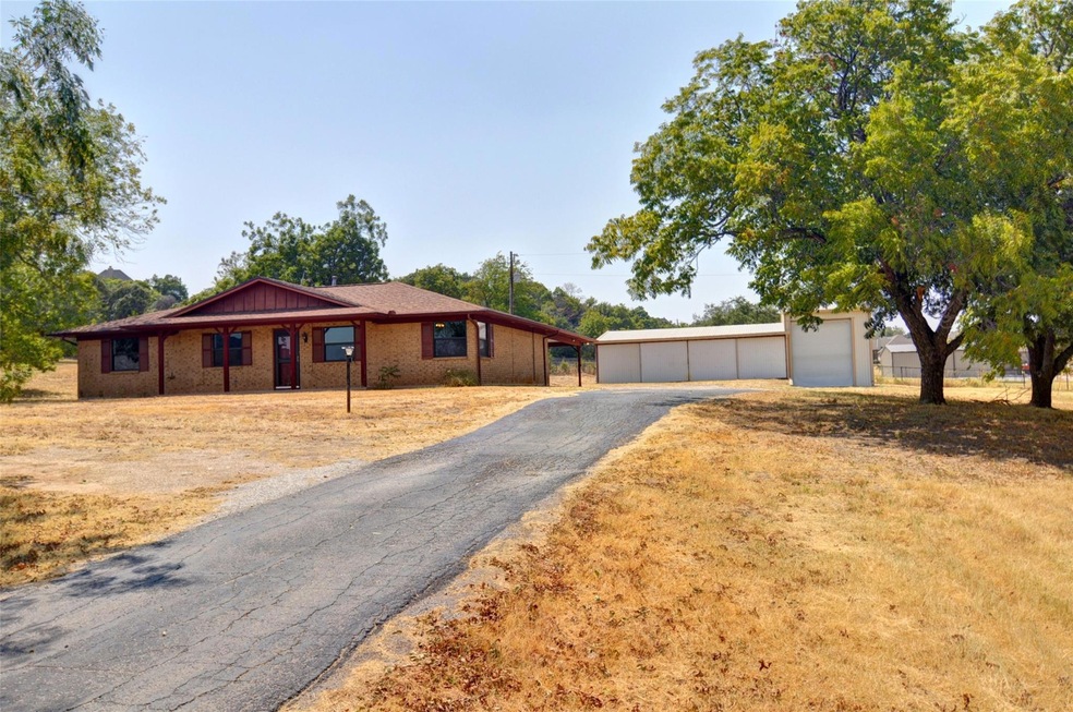 360 Sandlin Ln, Springtown, TX 76082 - photo 1