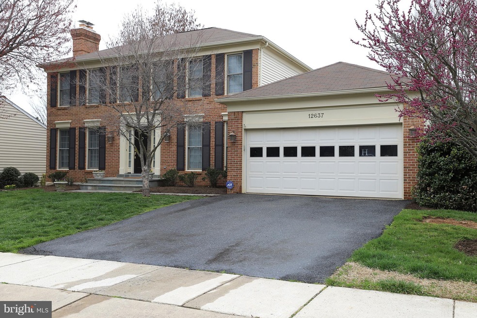 12637 Gravenhurst Ln, North Potomac, MD 20878 - photo 1