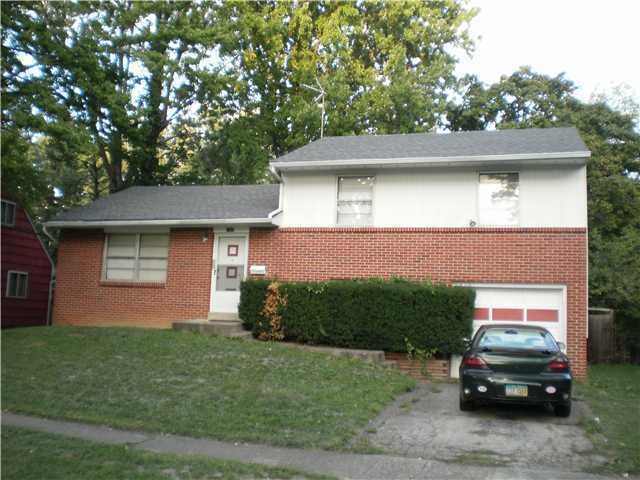 1606 Simpson Dr, Columbus, OH 43227 - photo 1