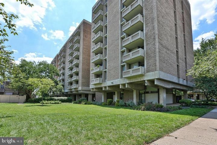 1250 4th St SW unit W615, Washington, DC 20024 - photo 1