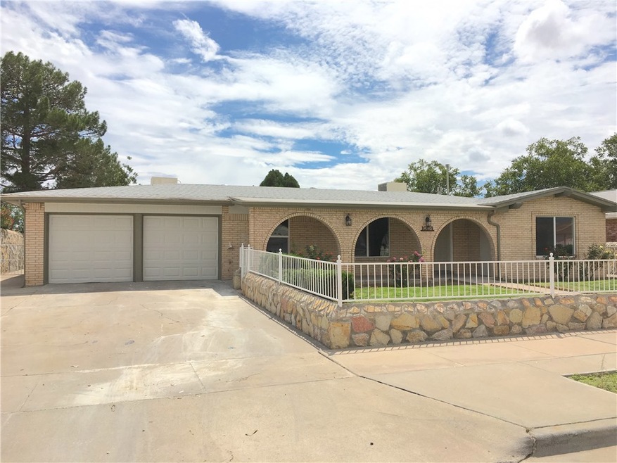 10114 Woodway Dr, El Paso, TX 79925 - photo 1