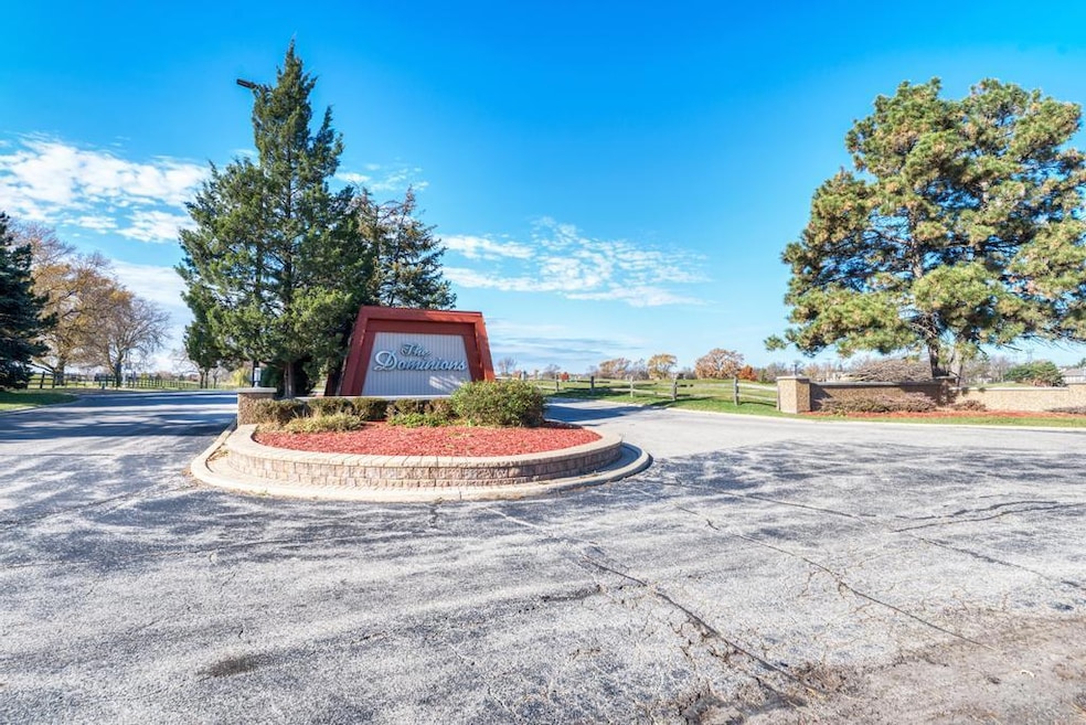 Dominion Tower unit 1001, Wood Dale, IL 60191 - photo 1