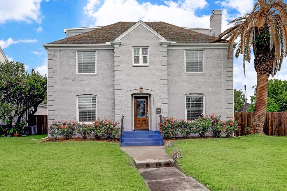 3211 Parkwood Dr, Houston, TX 77021 - photo 1