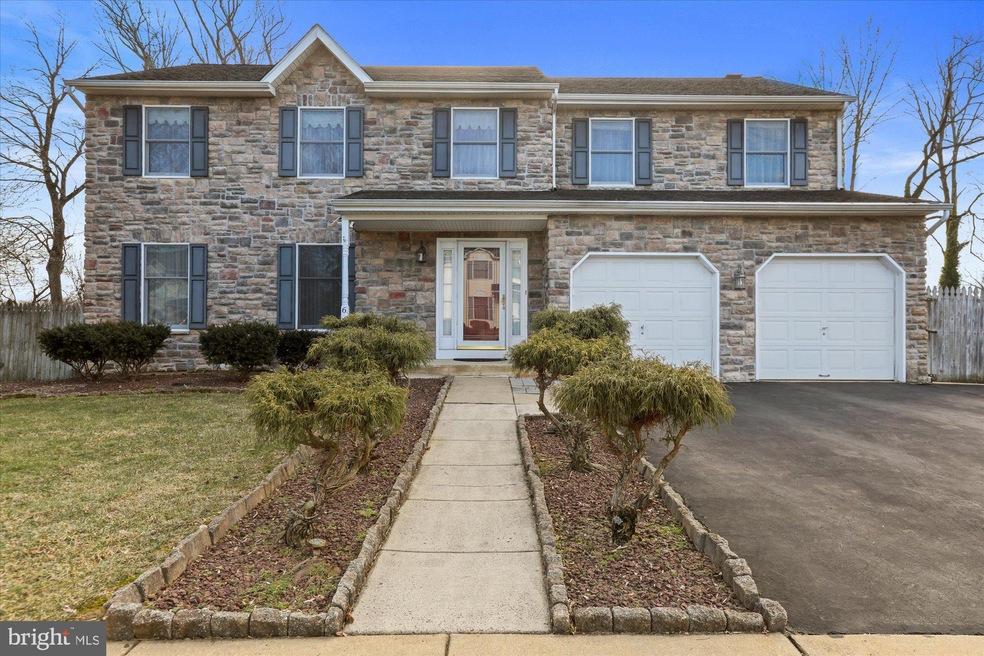 649 Highpointe Cir, Langhorne, PA 19047 - photo 1