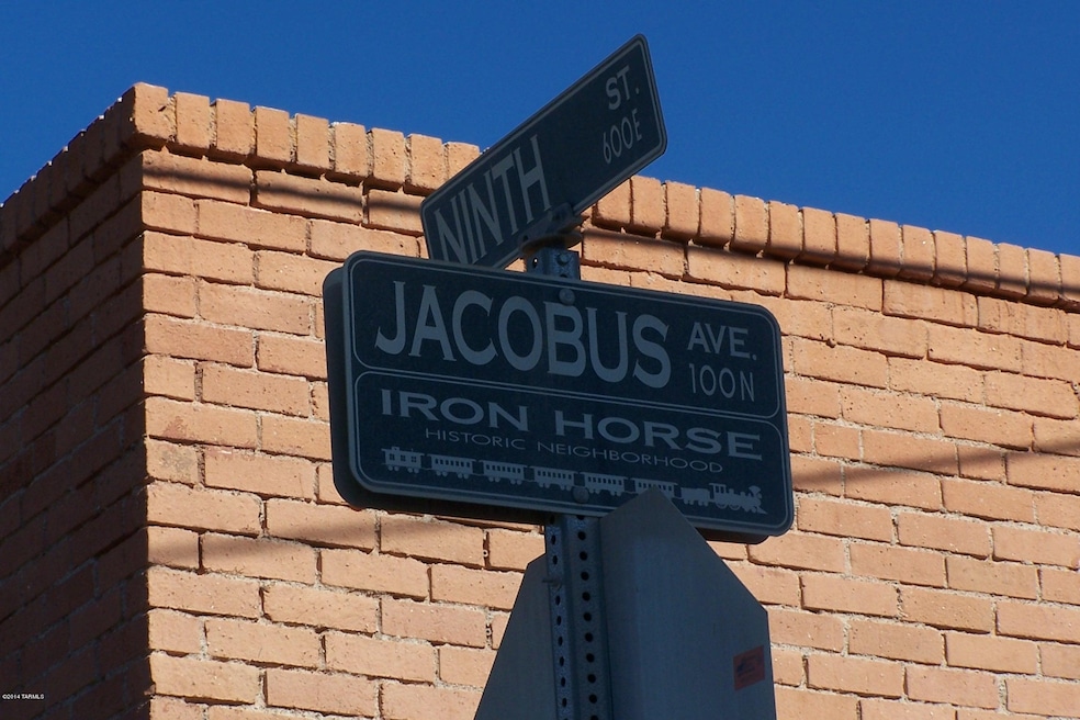 633 & 635 E 9th St, Tucson, AZ 85705 - photo 1