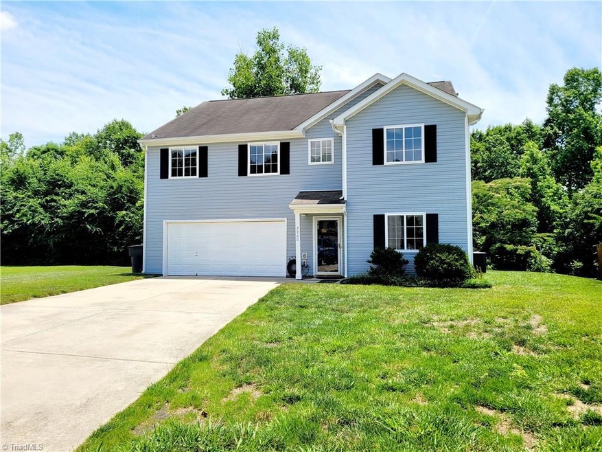 2900 Sussex Dr, High Point, NC 27260 - photo 1