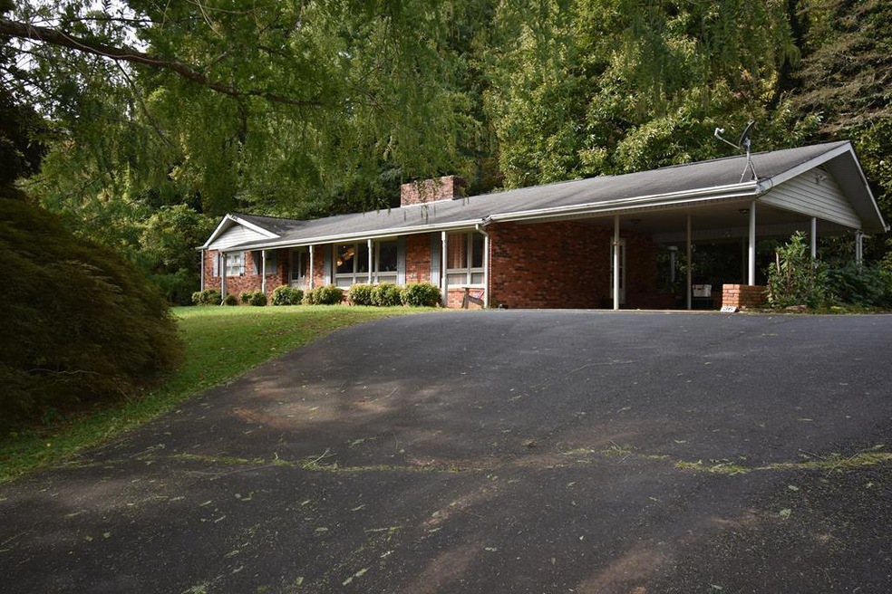 36 Cypress Ln, Sylva, NC 28779 - photo 1