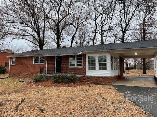 504 W Phifer St, Marshville, NC 28103 - photo 1