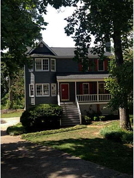 Facade/Exterior Front.