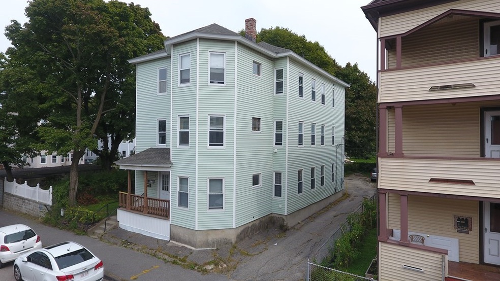 5 Sterling St, Worcester, MA 01610 - photo 1