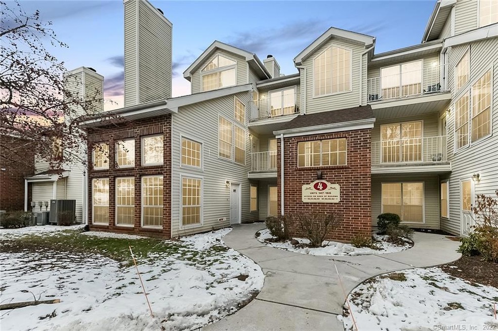 149 Carriage Crossing Ln unit 149, Middletown, CT 06457 - photo 1