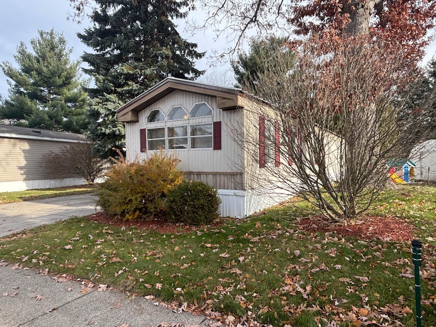 11510 Boyne Blvd, Allendale, MI 49401 - photo 1