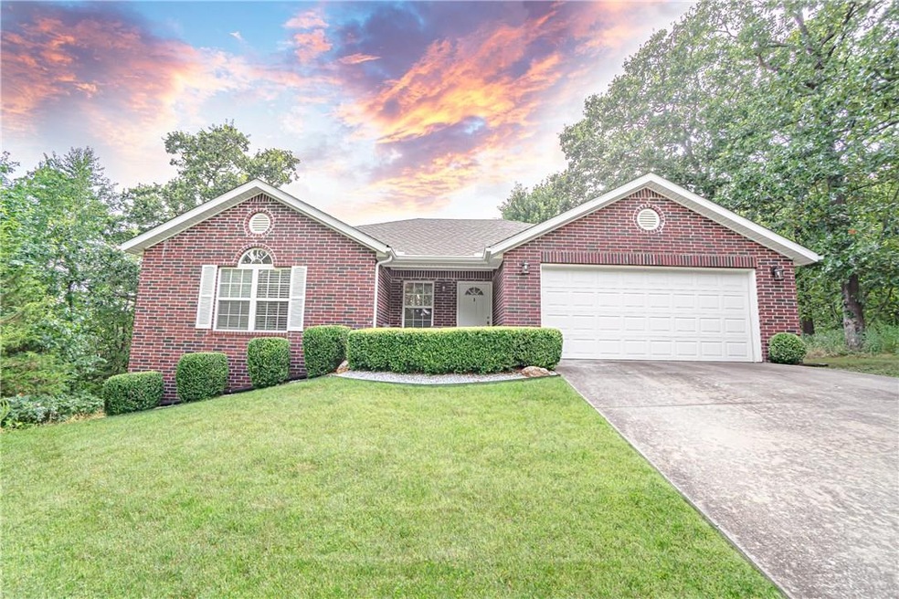 3 Clive Ln, Bella Vista, AR 72715 - photo 1