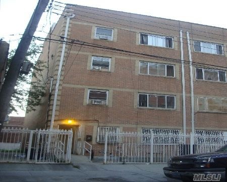 93-20 170th St, Jamaica, NY 11433 - photo 1