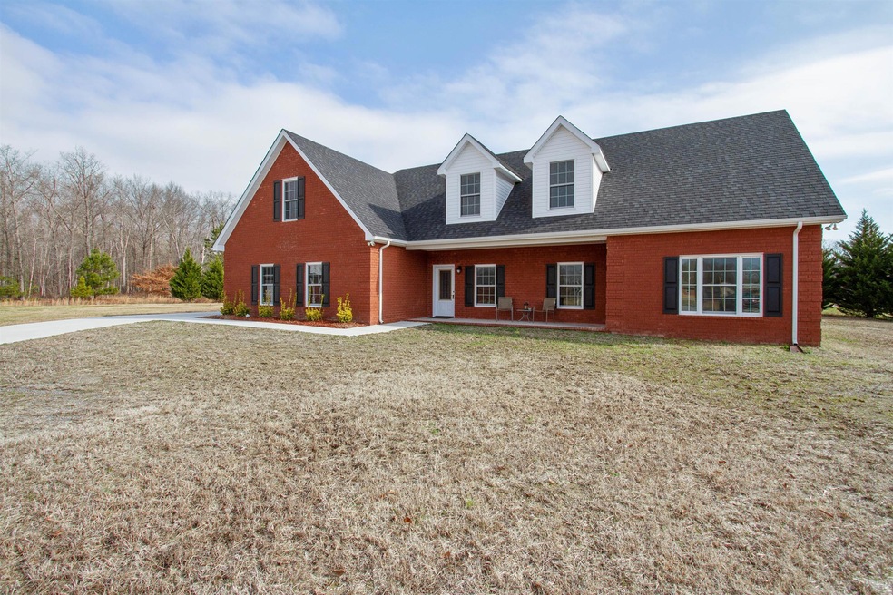 216 Hamilton Ct, Manchester, TN 37355 - photo 1