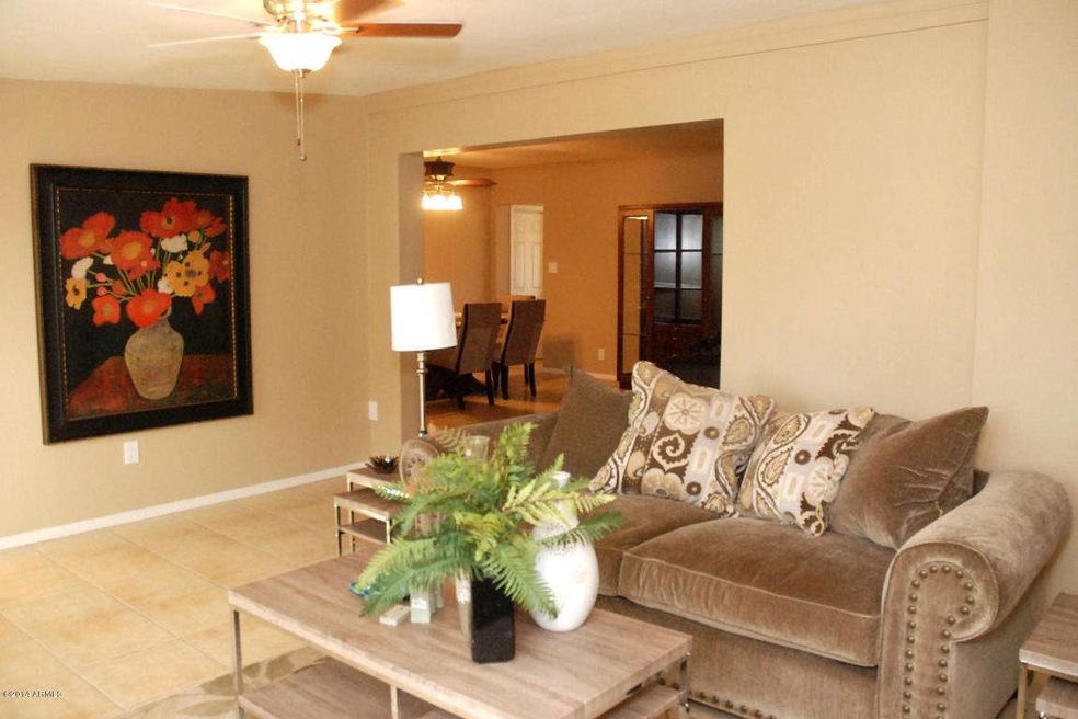Family Room - into the Dining Area