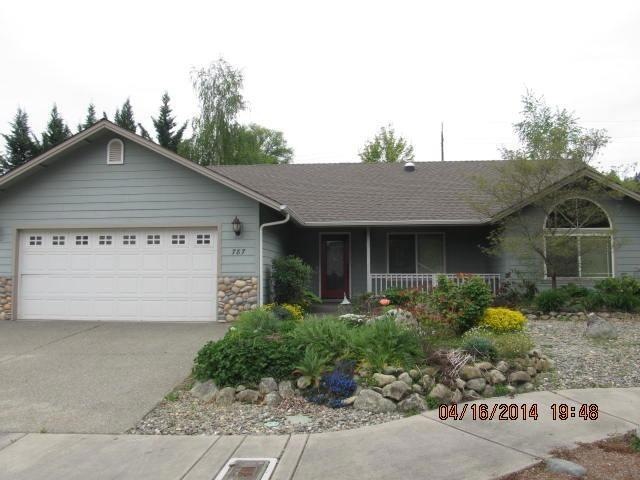 787 Idle Ct, Grants Pass, OR 97527 - photo 1