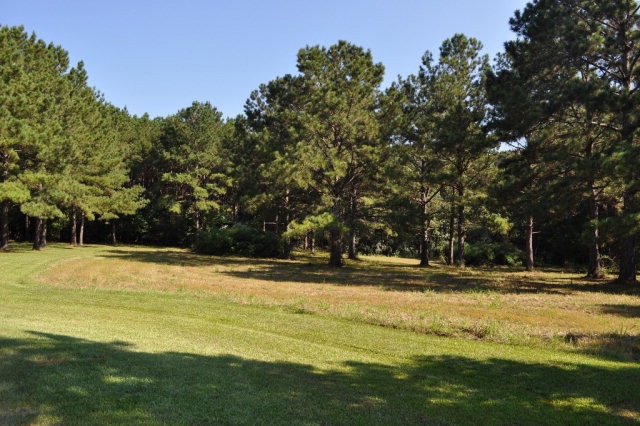 1102 Stonegate Dr, McComb, MS 39648 - photo 1