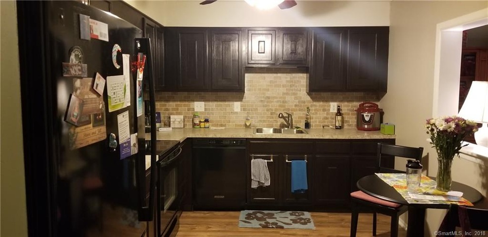 Tide Harbor unit 430, Stratford, CT 06615 - photo 1