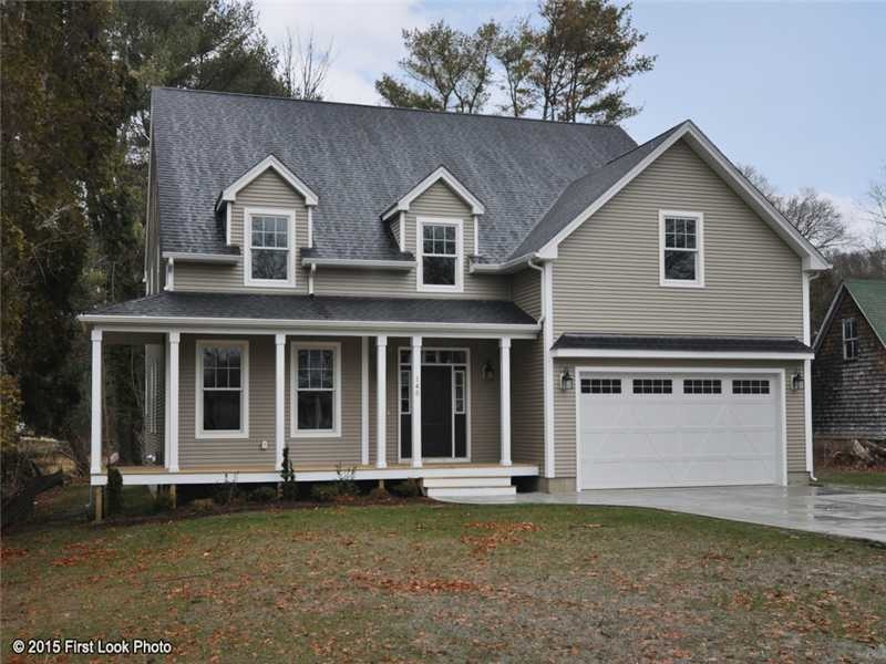 145 Oakwoods Dr, Wakefield, RI 02879 - photo 1