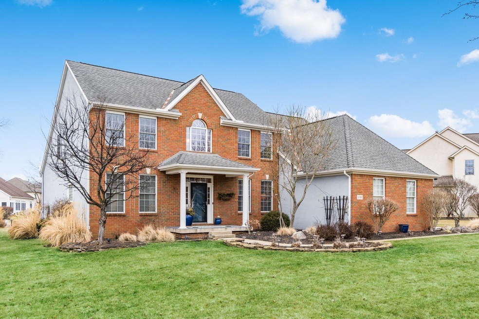 001_80 Meadowmoore Blvd - 001
