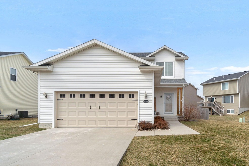 2514 River Ridge Rd, Des Moines, IA 50320 - photo 1