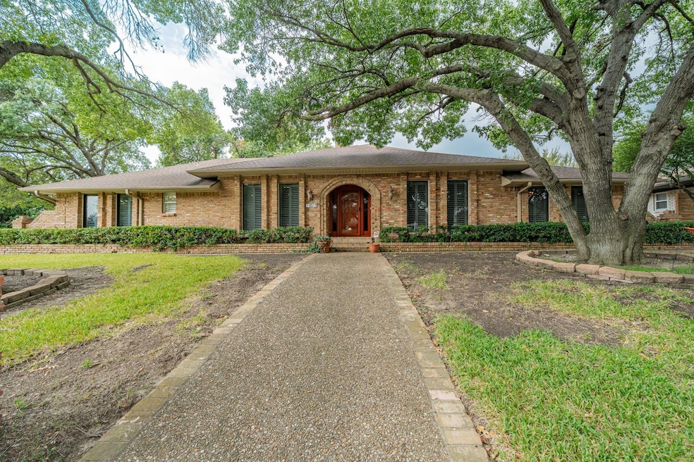 9511 Fallbrook Dr, Dallas, TX 75243 - photo 1