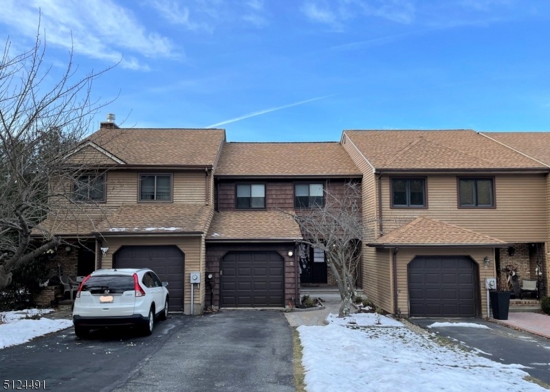 4 Patriots Rd, Morris Plains, NJ 07950 - photo 1