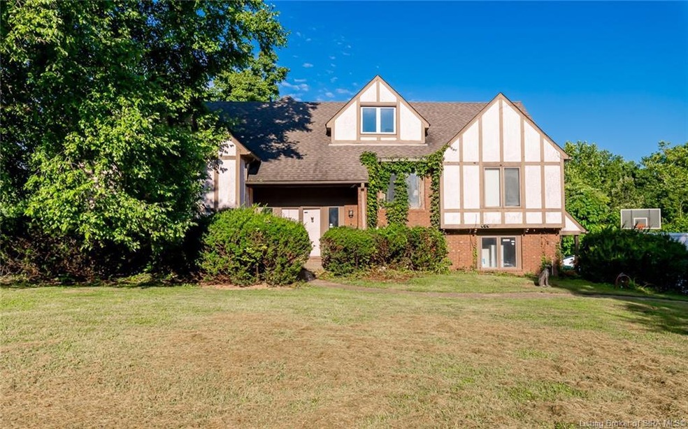 4613 S Skyline Dr, Floyds Knobs, IN 47119 - photo 1