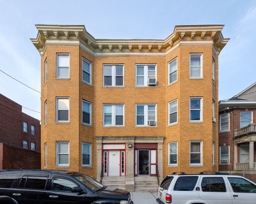 168 Shurtleff St unit 1, Chelsea, MA 02150 - photo 1