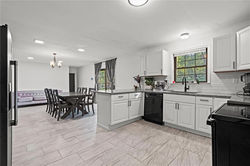 2822 Baker Rd, Independence, MO 64057 - photo 1