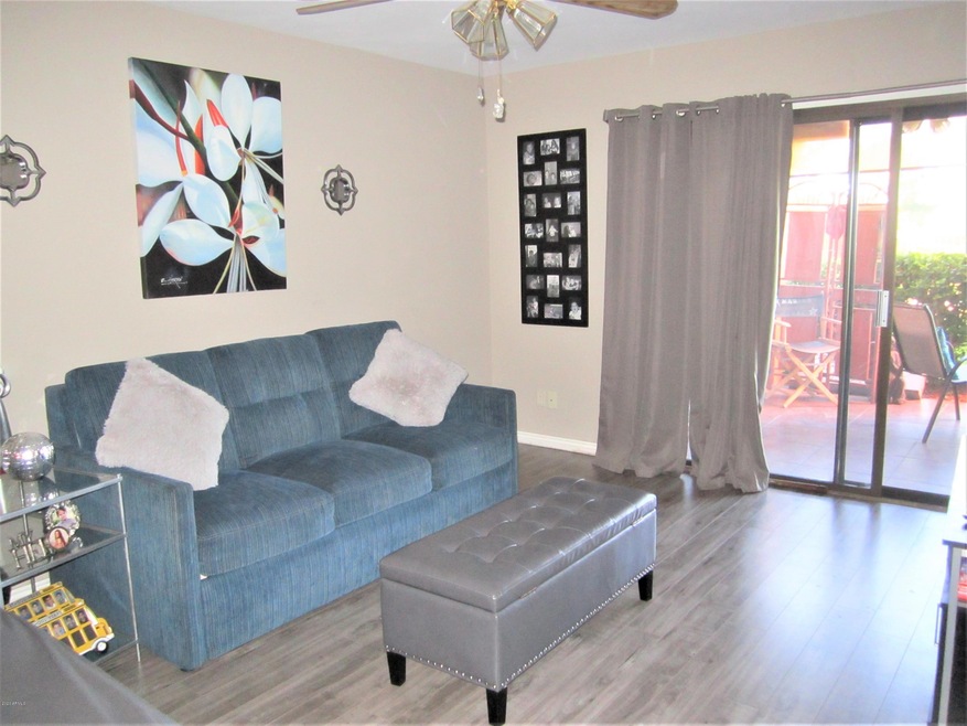 B9 U135 LIVING AREA