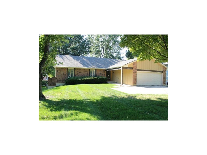 1704 NW Ashton Dr, Blue Springs, MO 64015 - photo 1