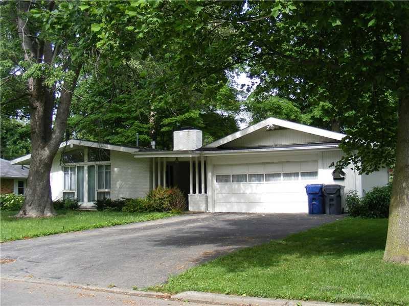 408 Coventry Dr, Anderson, IN 46012 - photo 1