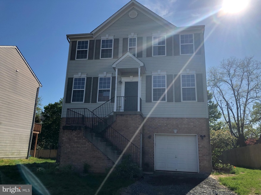 524 Grovethorn Rd, Middle River, MD 21220 - photo 1