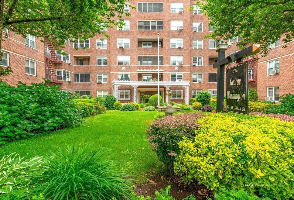 George Washington Apartments unit D31, Forest Hills, NY 11375 - photo 1