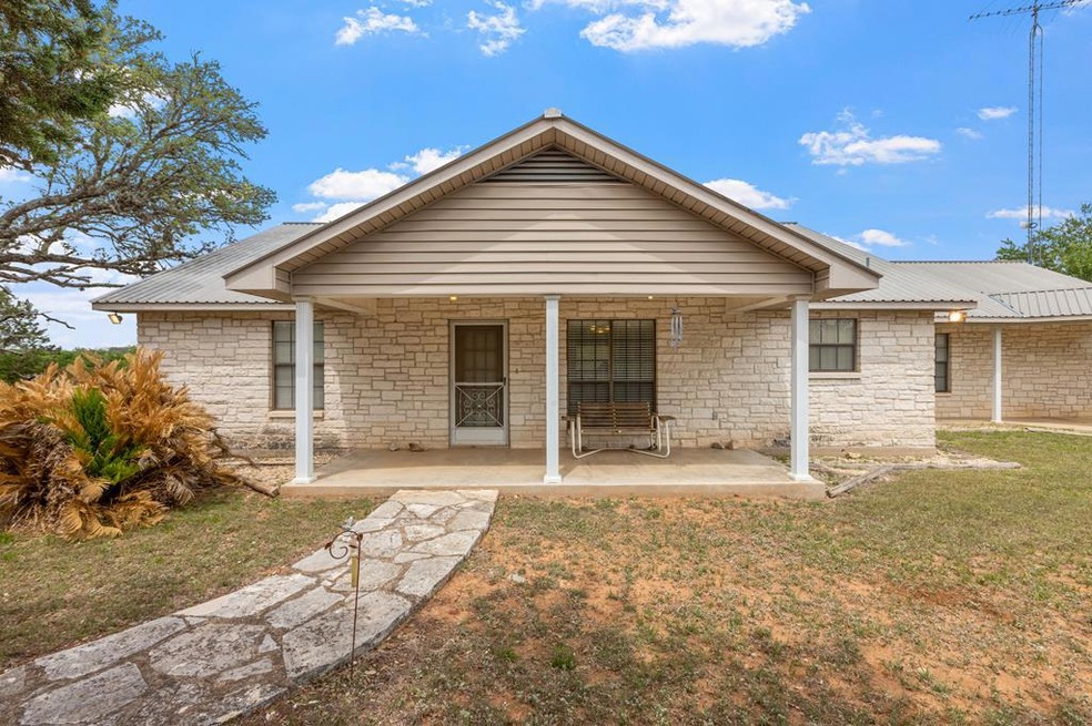 421 Post Oak Rd, Fredericksburg, TX 78624 - photo 1