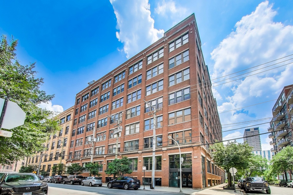913 W Van Buren St unit 6E, Chicago, IL 60607 - photo 1