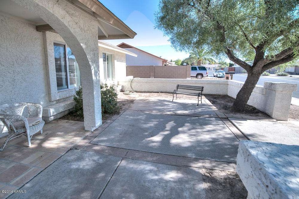 Front porch area