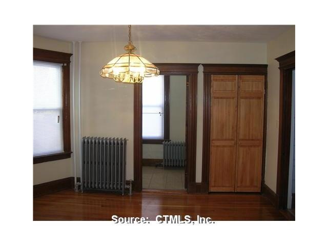 238 Whitney St, Hartford, CT 06105 - photo 1