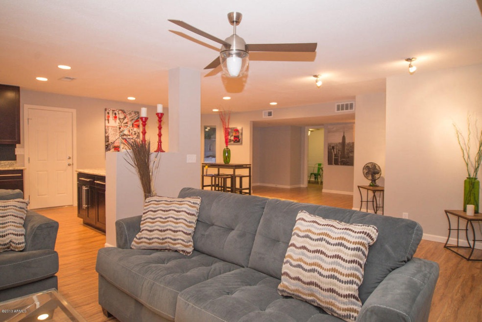 8313 E Plaza -119