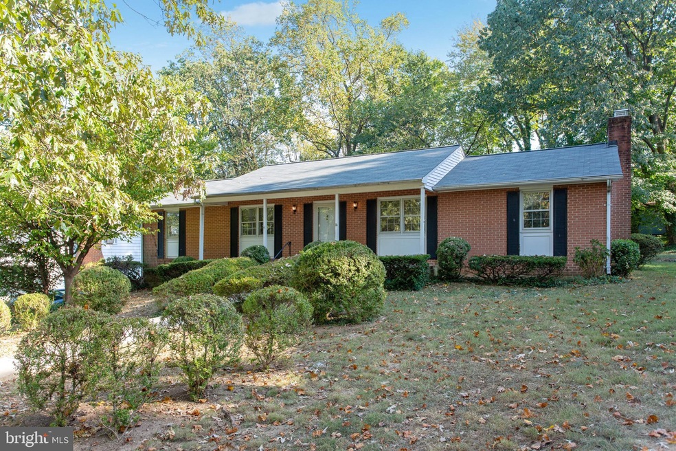 5733 Mineral Ave, Halethorpe, MD 21227 - photo 1