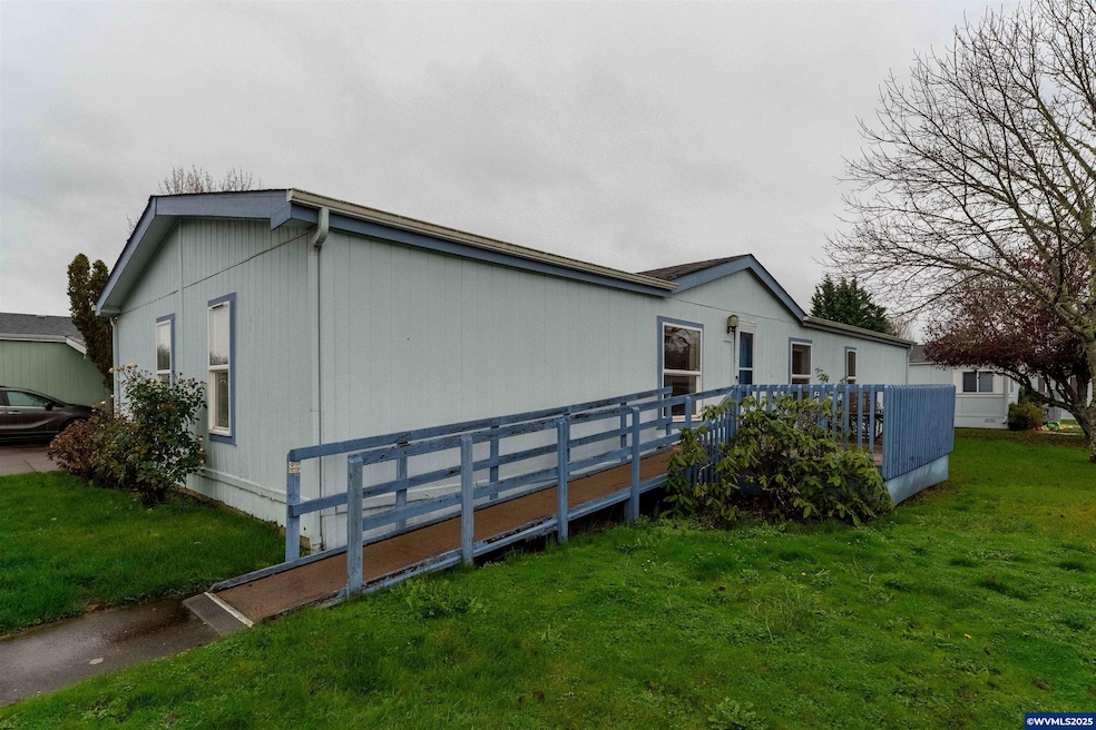 1284 N 19th St unit 92 St, Philomath, OR 97370 - photo 1