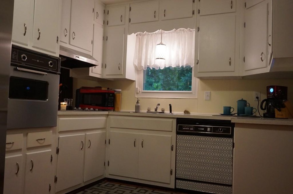 6639 Emily Ln, Austell, GA 30168 - photo 1