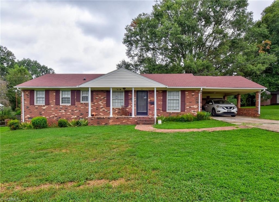 Brick 3BR/1.5BA