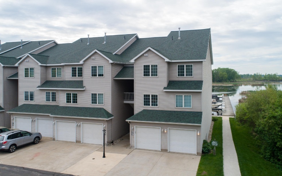 2411 Lake Ave, North Muskegon (1 of 54)