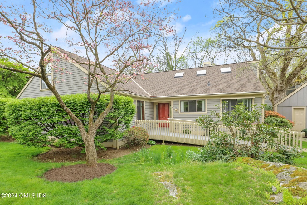 310 W Lyon Farm Dr, Greenwich, CT 06831 - photo 1