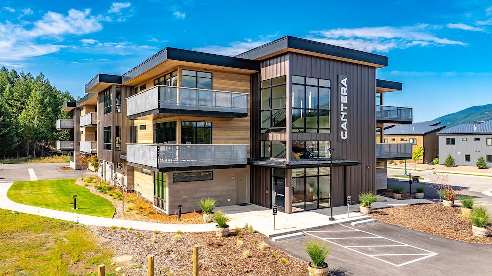 For Sale $850,000 • Co-Listing Agent