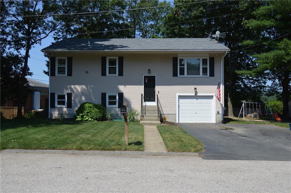 15 Wisteria Ln, Cranston, RI 02920 - photo 1