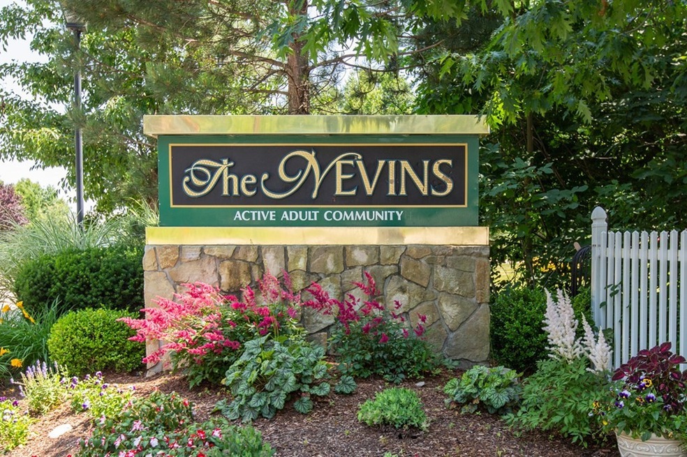 3 Haley Ct unit 3, Londonderry, NH 03053 - photo 1